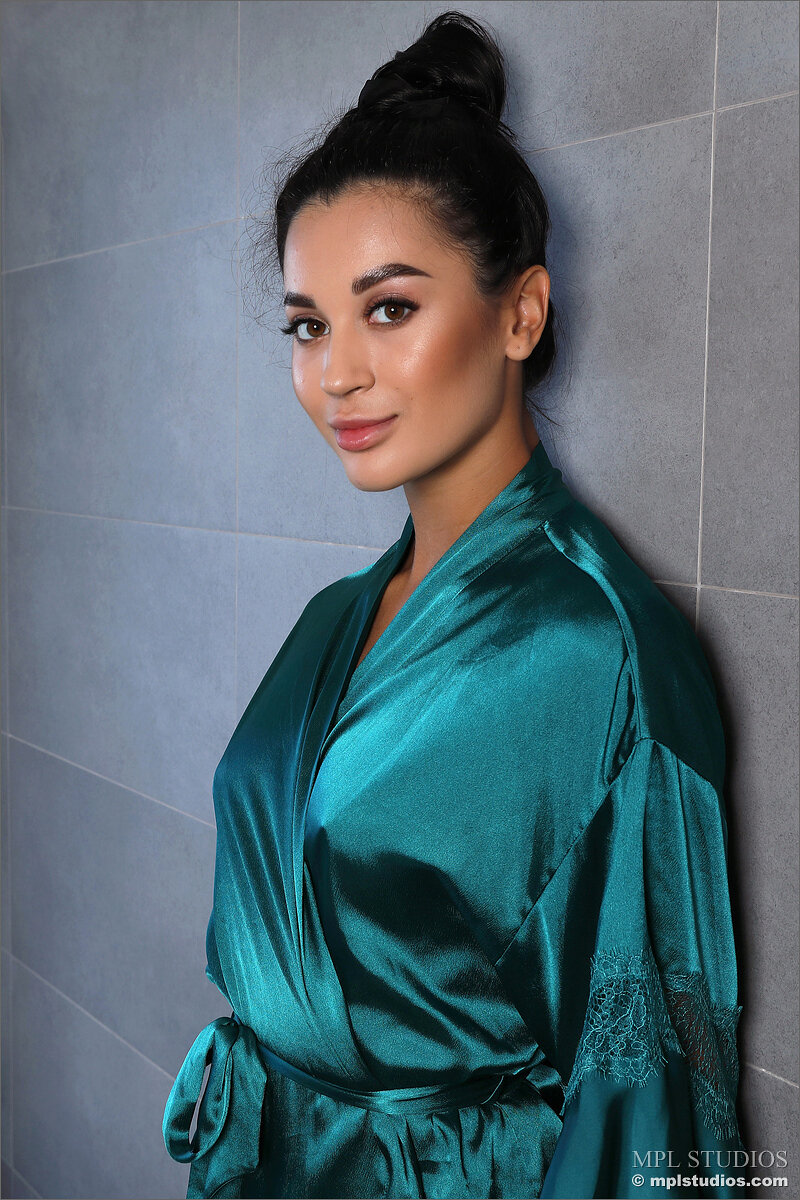 Арина, 33 года, 0 размер груди